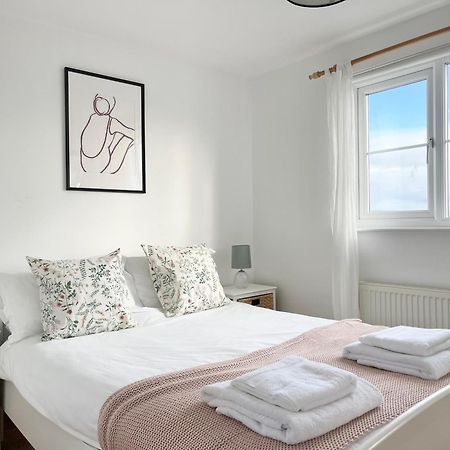 Spacious Home Sleeps 6 Short Walk To Port Isaac Village & Stunning Views Extérieur photo